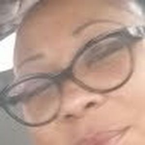 Meet your Posher, Helen